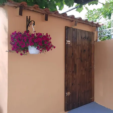 Maro's Family דירה